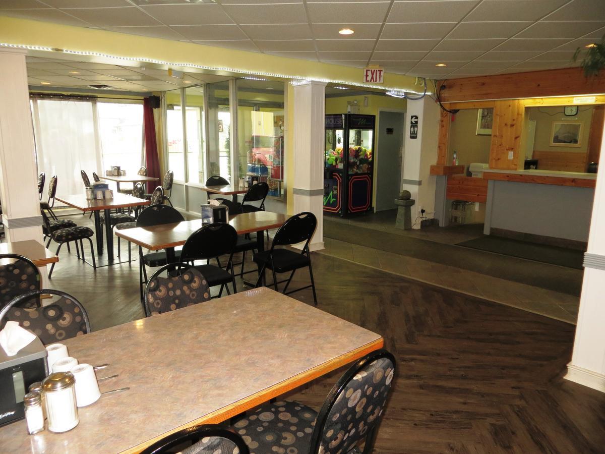 Macklin Motor Inn Buitenkant foto