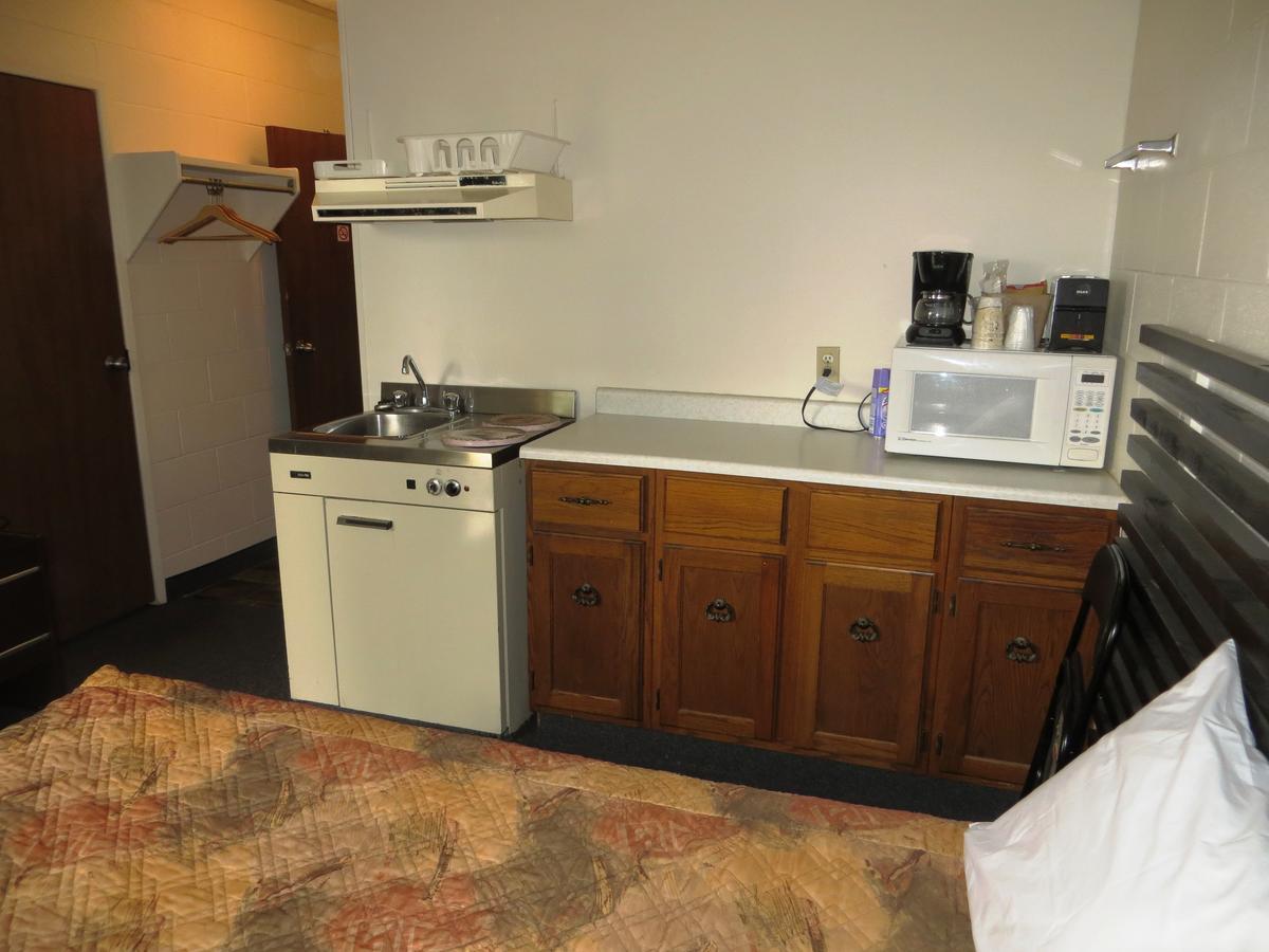 Macklin Motor Inn Buitenkant foto