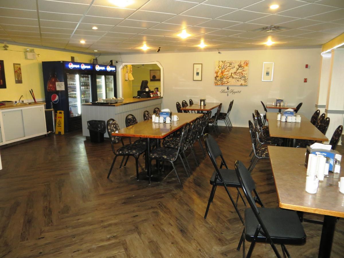 Macklin Motor Inn Buitenkant foto