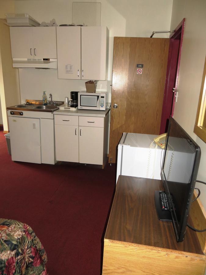Macklin Motor Inn Buitenkant foto