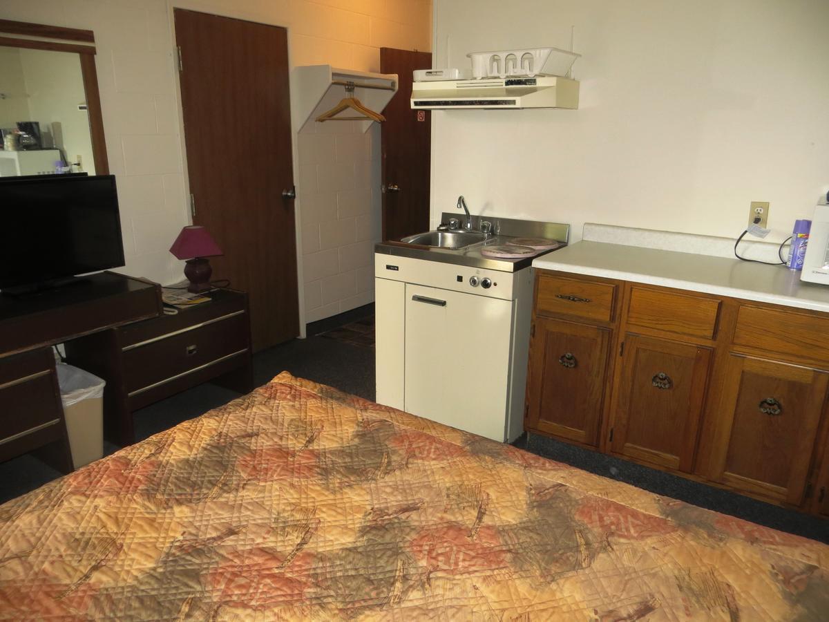 Macklin Motor Inn Buitenkant foto